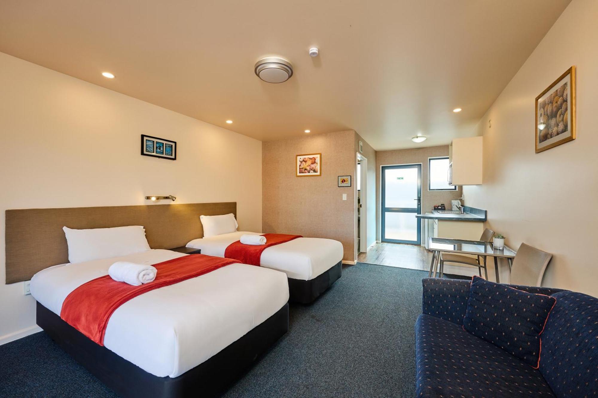 Mediterranean Motel Kaikoura Exteriör bild