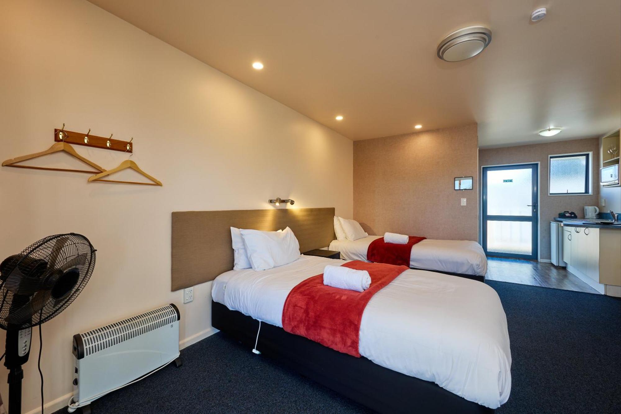 Mediterranean Motel Kaikoura Exteriör bild